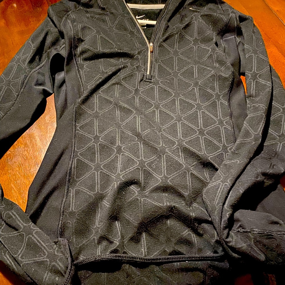 NIKE DRIFIT LONG SLEEVE